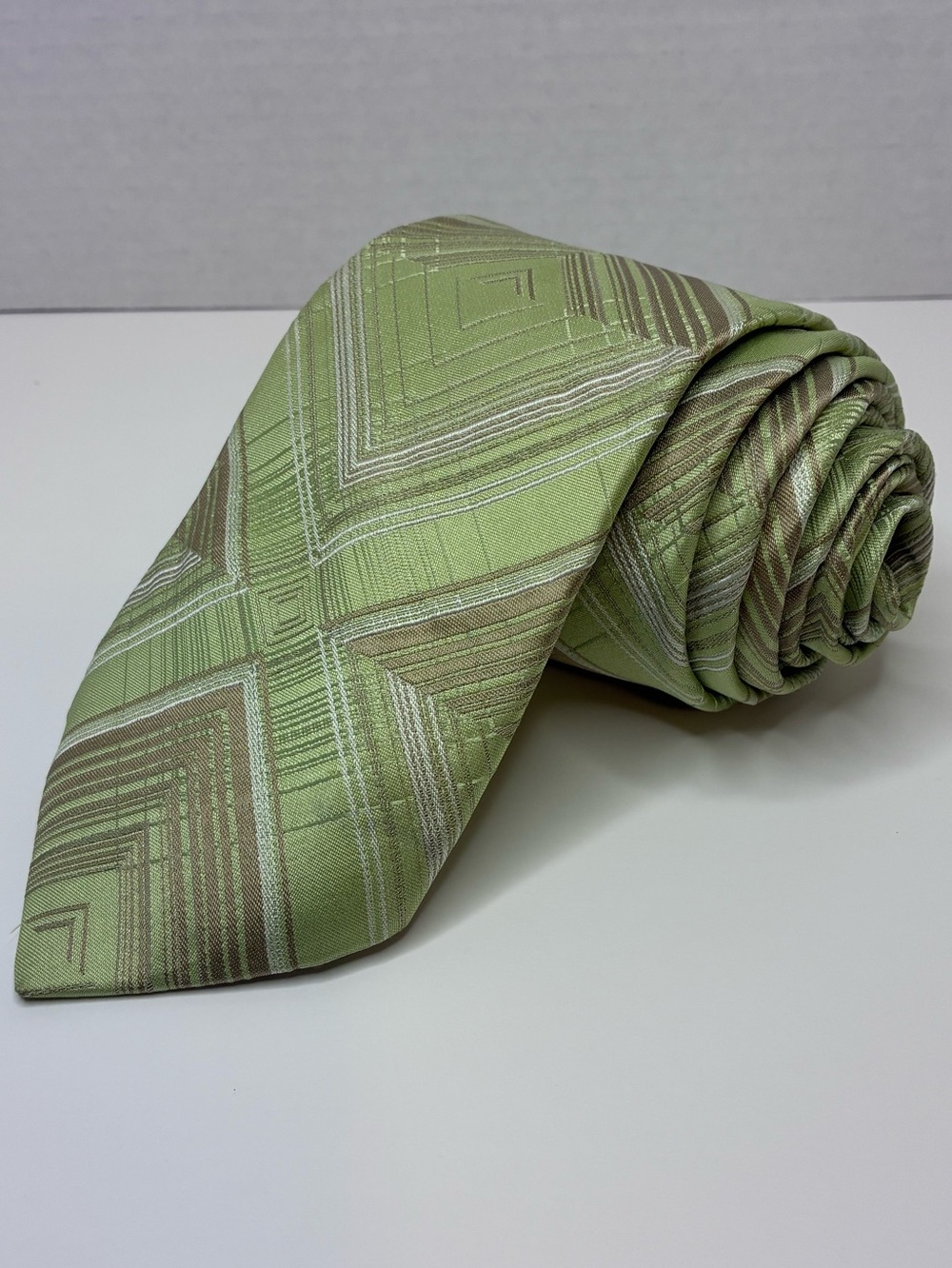 Ted Baker Mens Silk Necktie Green Chevron Geometric Abstract Work Wedding Casual